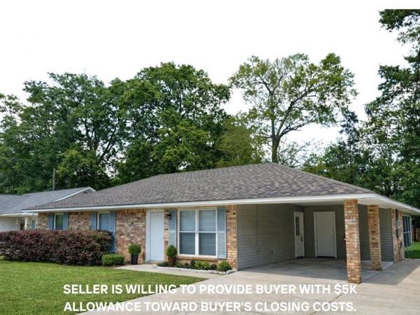 13160 She Lee Place Rd, Gonzales, LA 70737