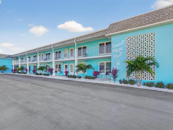 680 71ST AVENUE, Unit 5, ST PETE BEACH, FL 33706