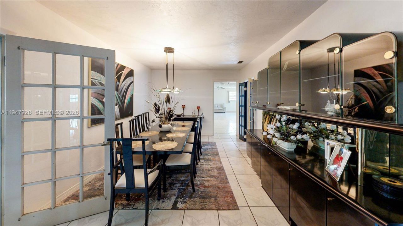 2420 NW 132nd St, Miami, FL 33167 Photo