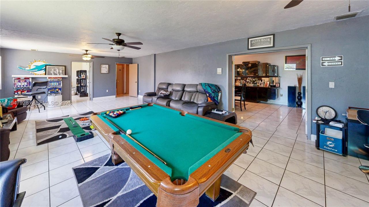 2420 NW 132nd St, Miami, FL 33167 Photo