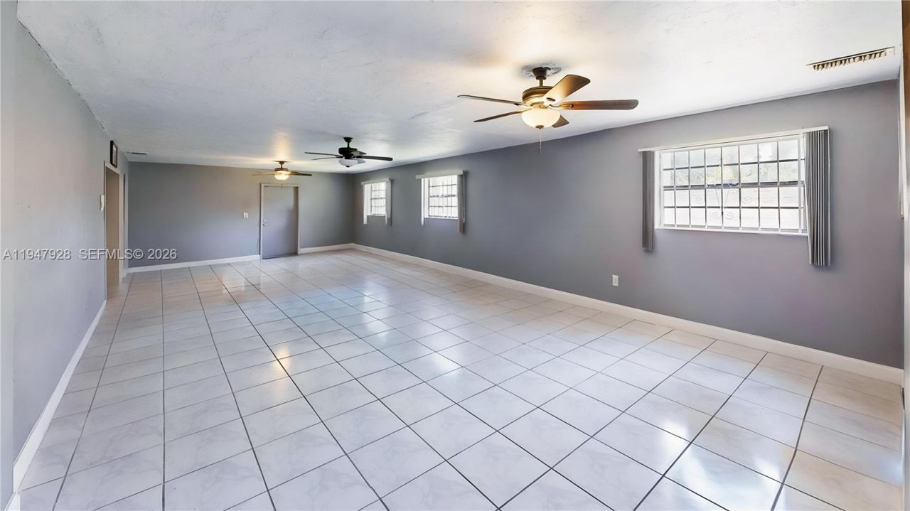 2420 NW 132nd St, Miami, FL 33167 Photo