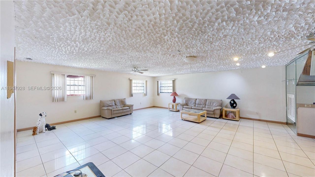 2420 NW 132nd St, Miami, FL 33167 Photo