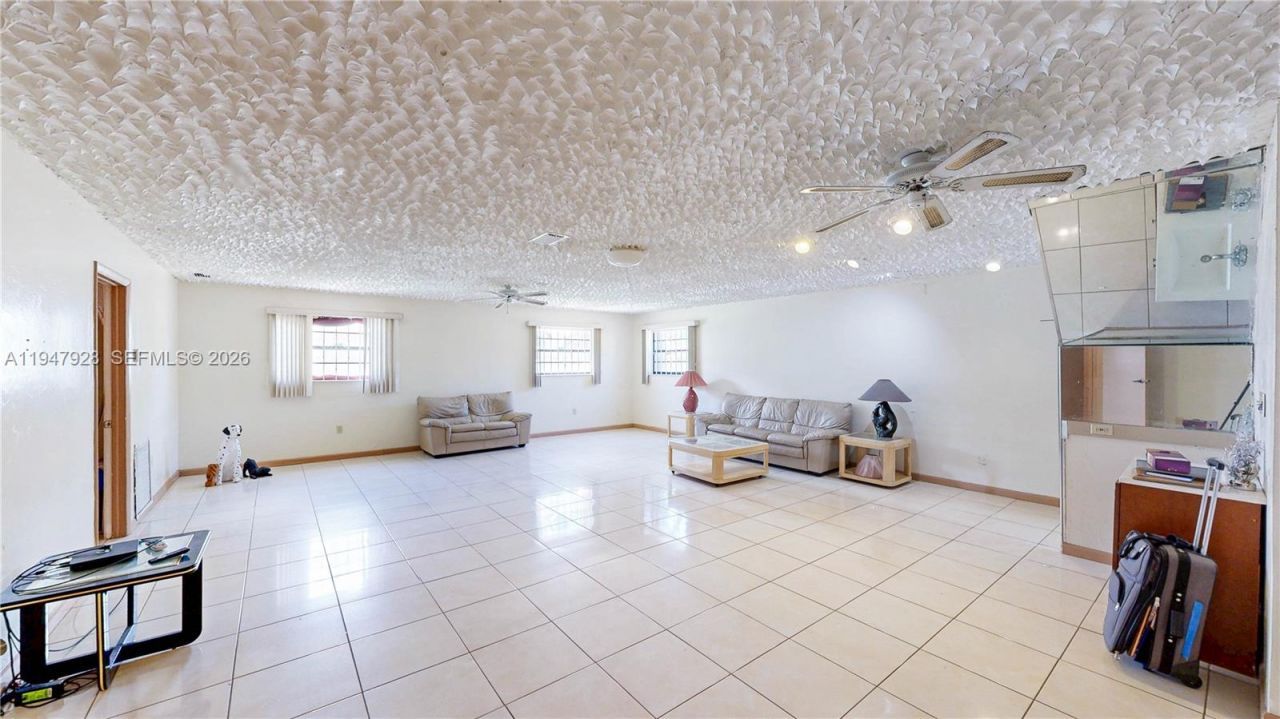 2420 NW 132nd St, Miami, FL 33167 Photo