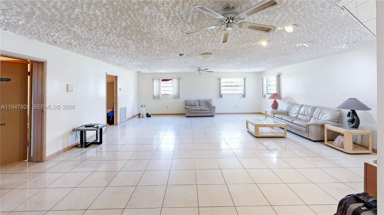 2420 NW 132nd St, Miami, FL 33167 Photo