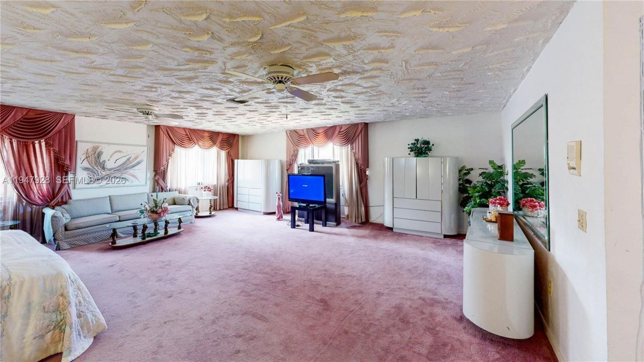 2420 NW 132nd St, Miami, FL 33167 Photo