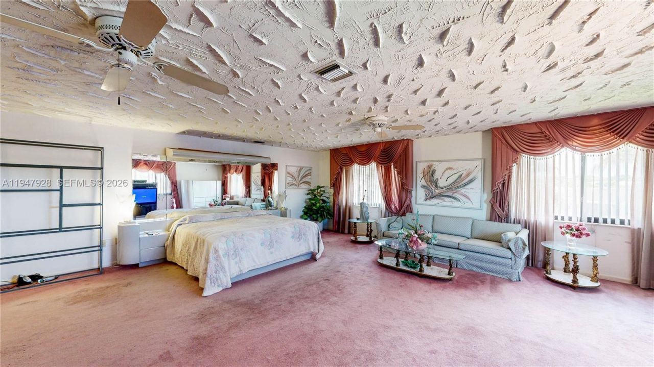 2420 NW 132nd St, Miami, FL 33167 Photo