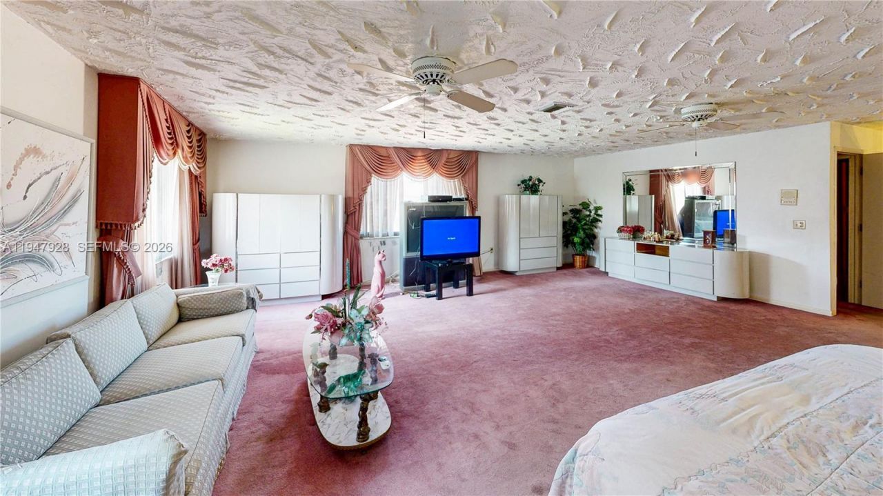 2420 NW 132nd St, Miami, FL 33167 Photo