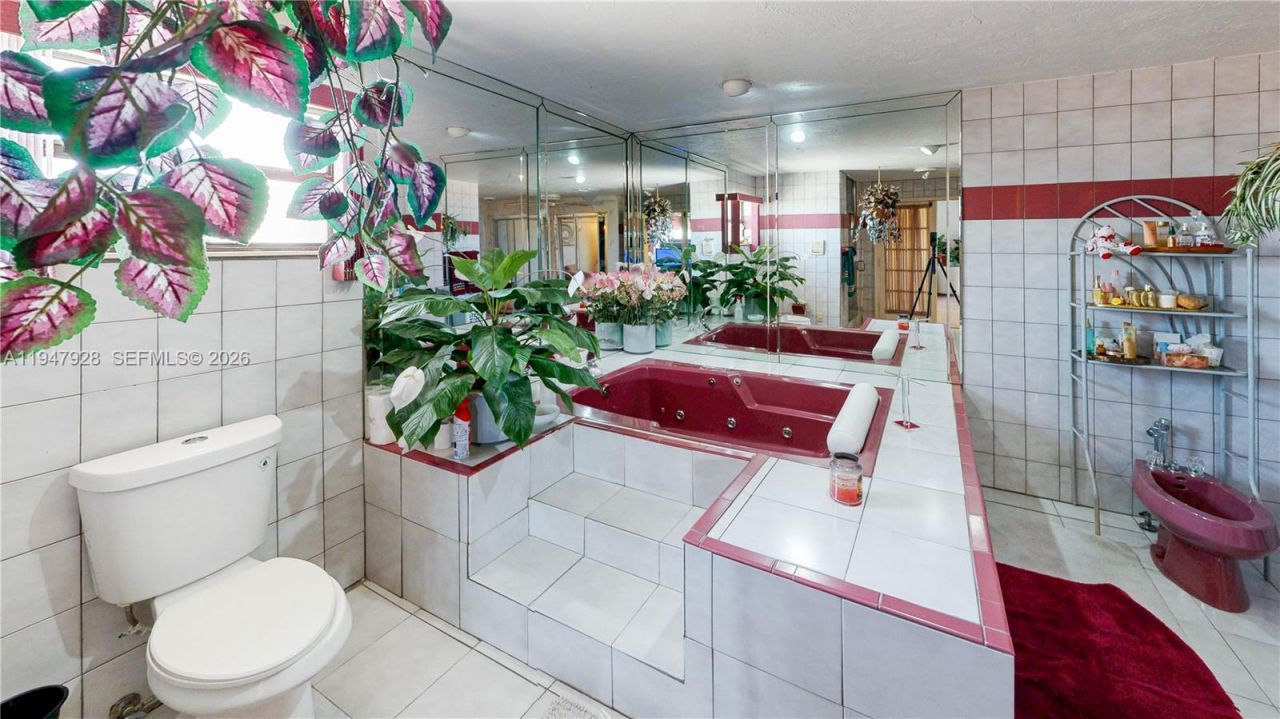 2420 NW 132nd St, Miami, FL 33167 Photo