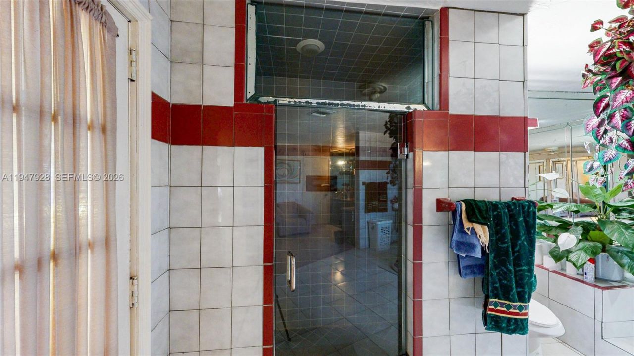 2420 NW 132nd St, Miami, FL 33167 Photo