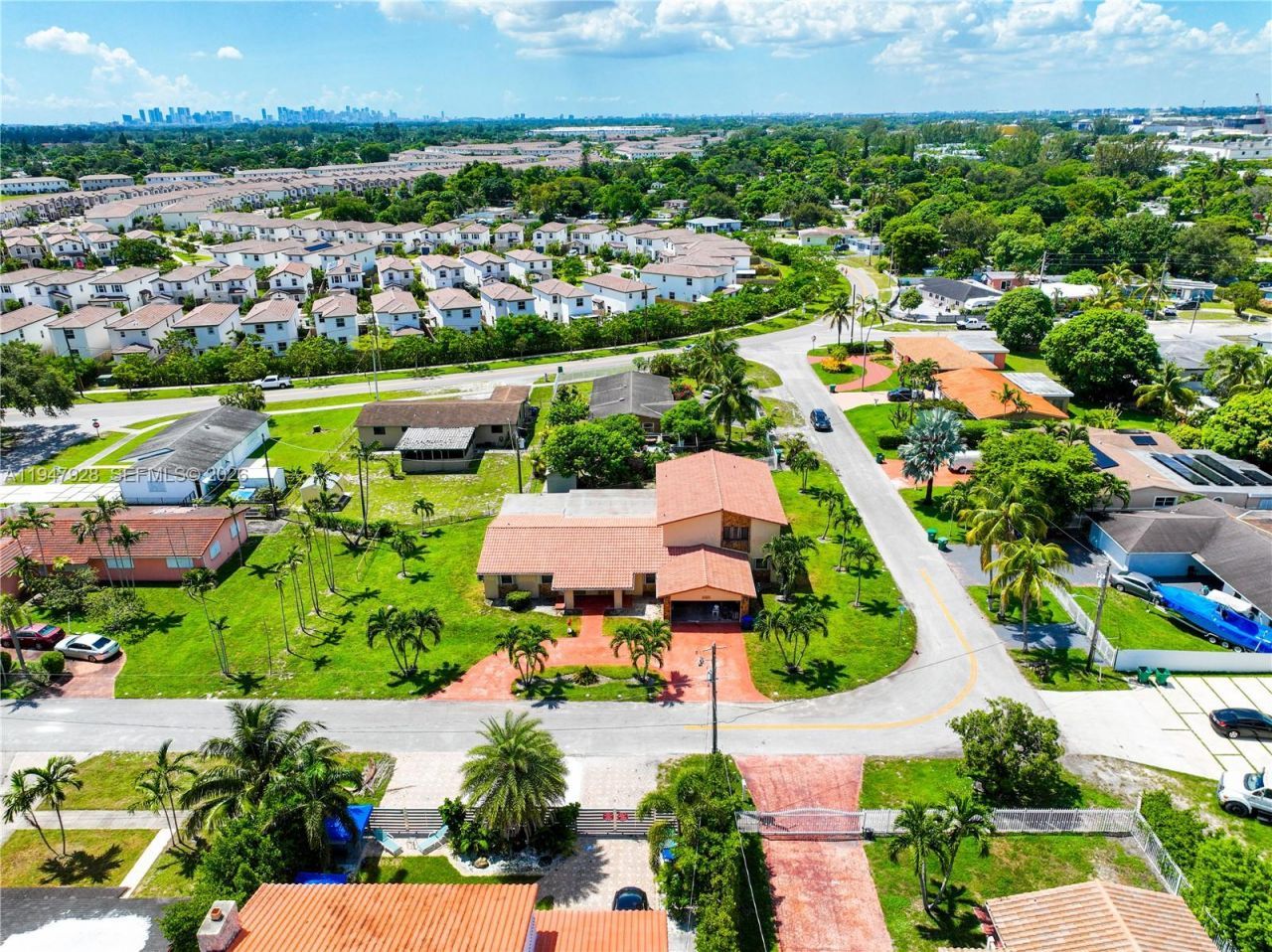 2420 NW 132nd St, Miami, FL 33167 Photo