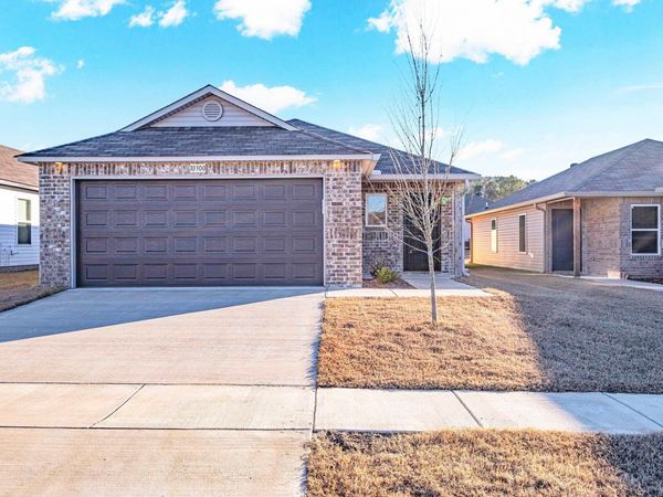 10300 Debbie Lane, North Little Rock, AR 72113