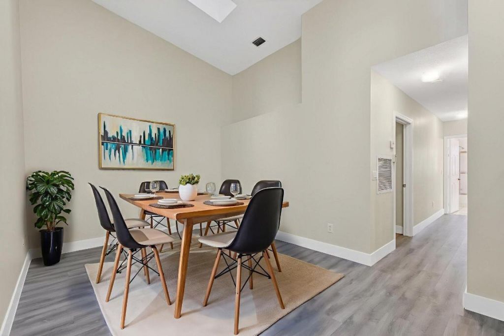 9910 Malvern Drive, Tamarac, FL 33321 Photo