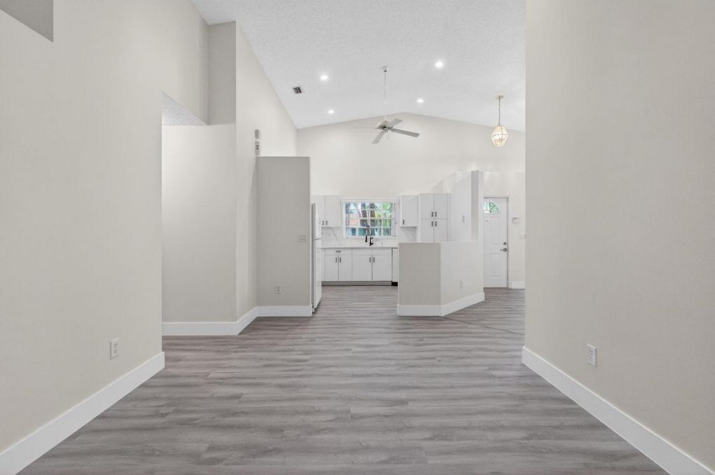 9910 Malvern Drive, Tamarac, FL 33321 Photo