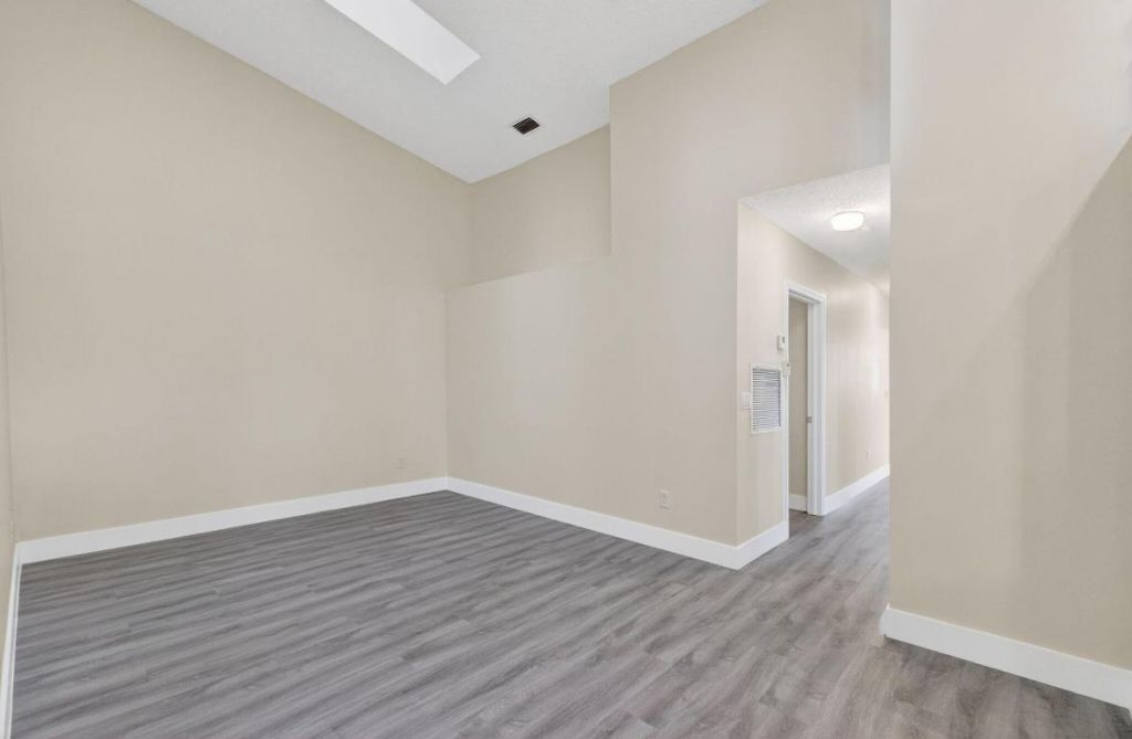 9910 Malvern Drive, Tamarac, FL 33321 Photo