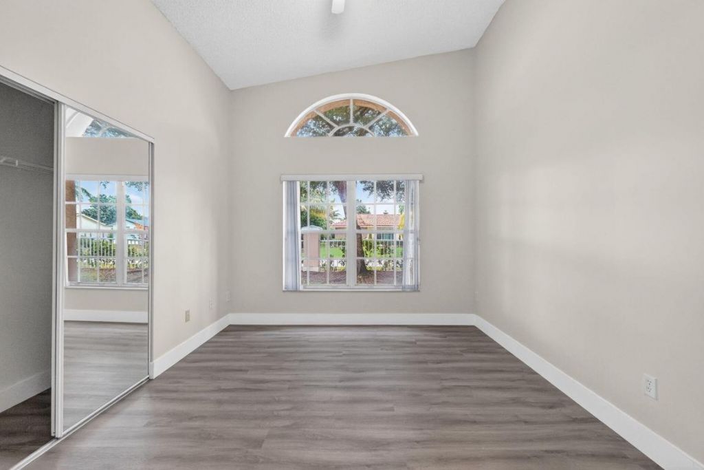 9910 Malvern Drive, Tamarac, FL 33321 Photo