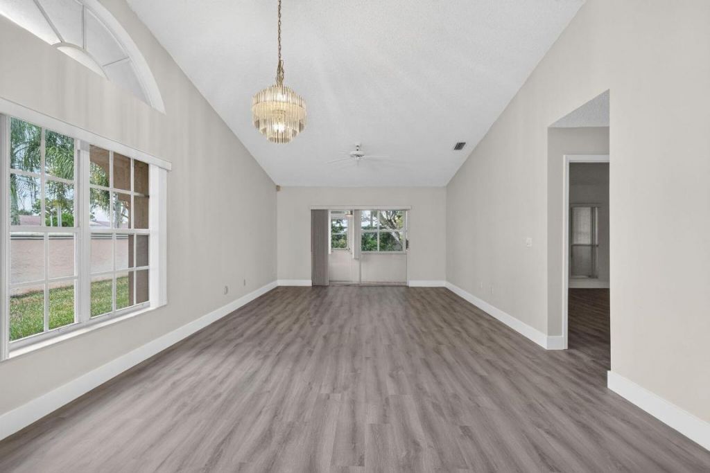 9910 Malvern Drive, Tamarac, FL 33321 Photo