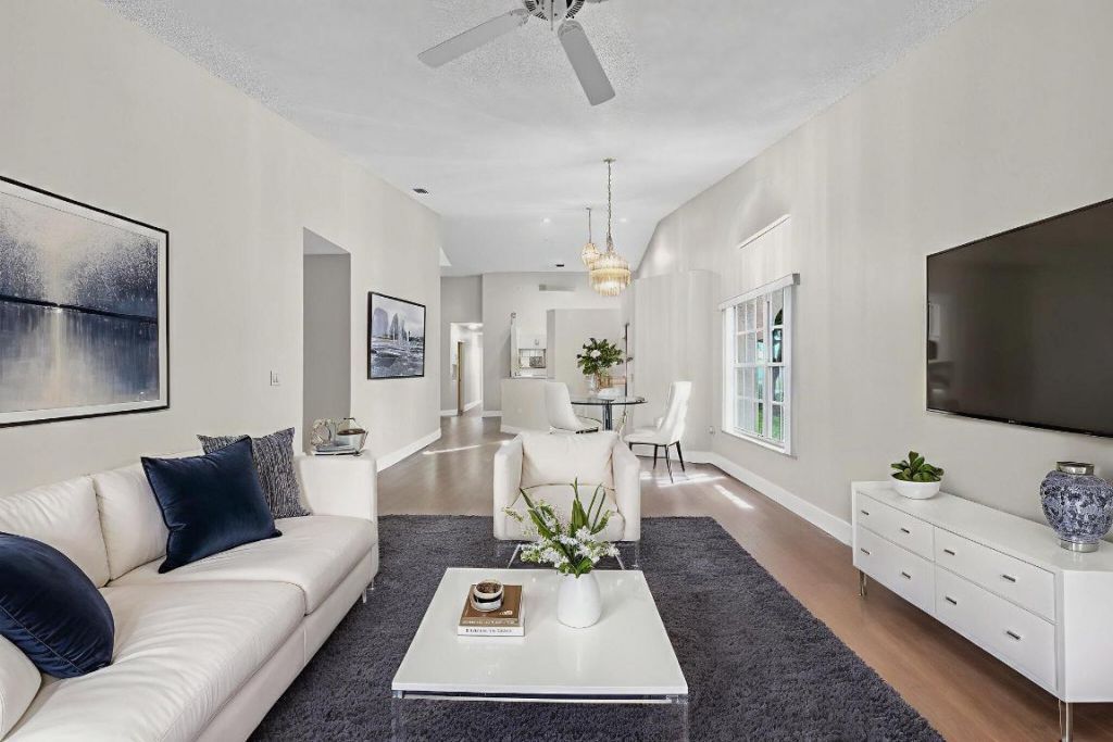 9910 Malvern Drive, Tamarac, FL 33321 Photo