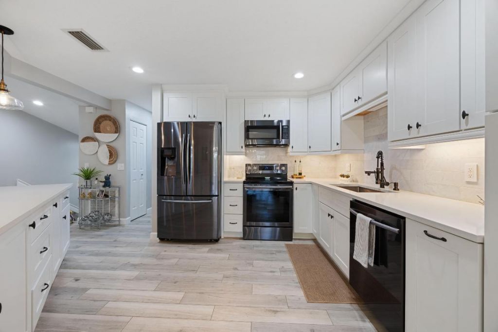 5710 Coach House Circle, Unit F, Boca Raton, FL 33486 Photo