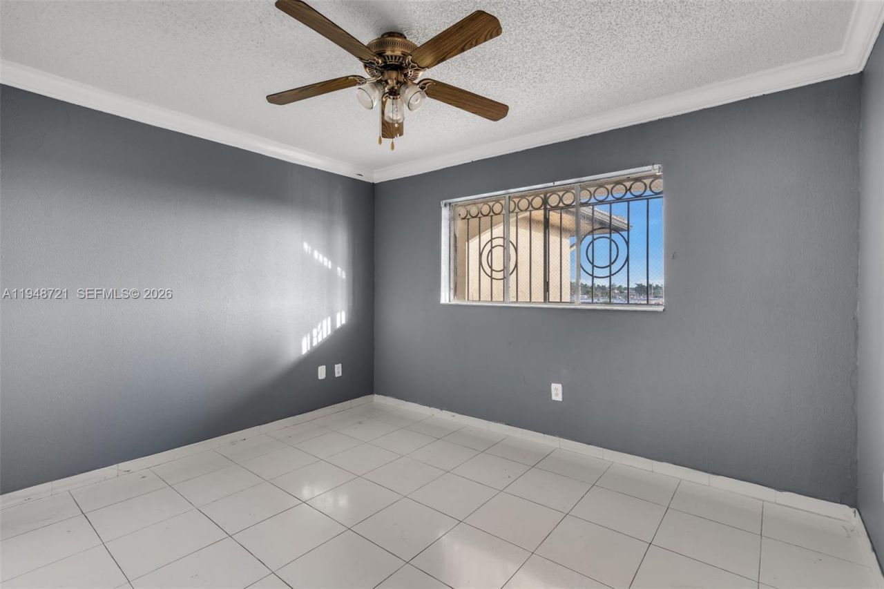 8851 NW 119th St, Unit 4414, Hialeah Gardens, FL 33018 Photo