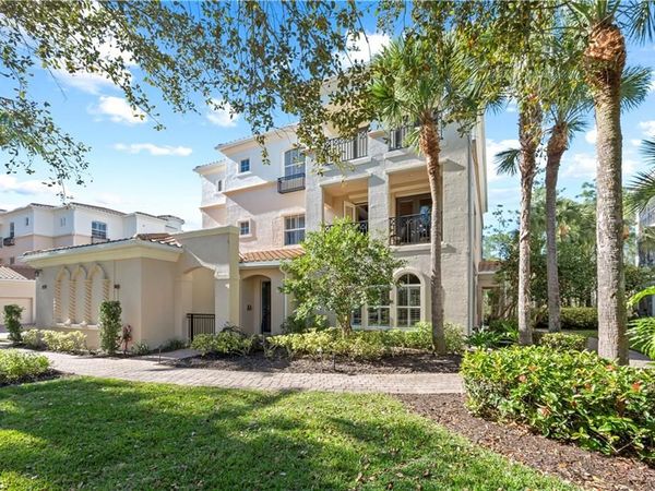 2809 Tiburon BLVD E, Unit 2, NAPLES, FL 34109