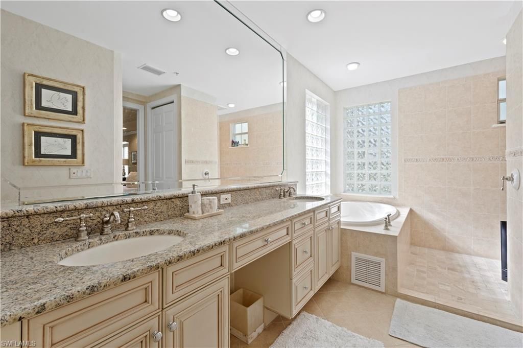 2809 Tiburon Blvd E, Unit 2, Naples, FL 34109 Photo