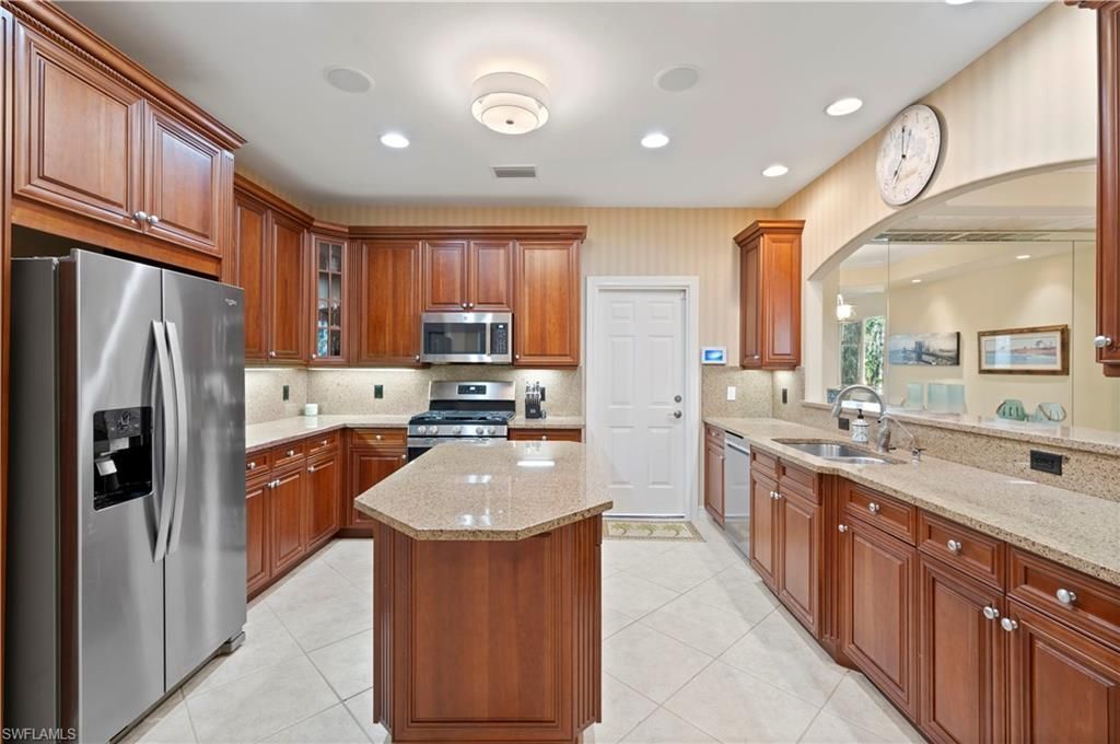 2809 Tiburon Blvd E, Unit 2, Naples, FL 34109 Photo