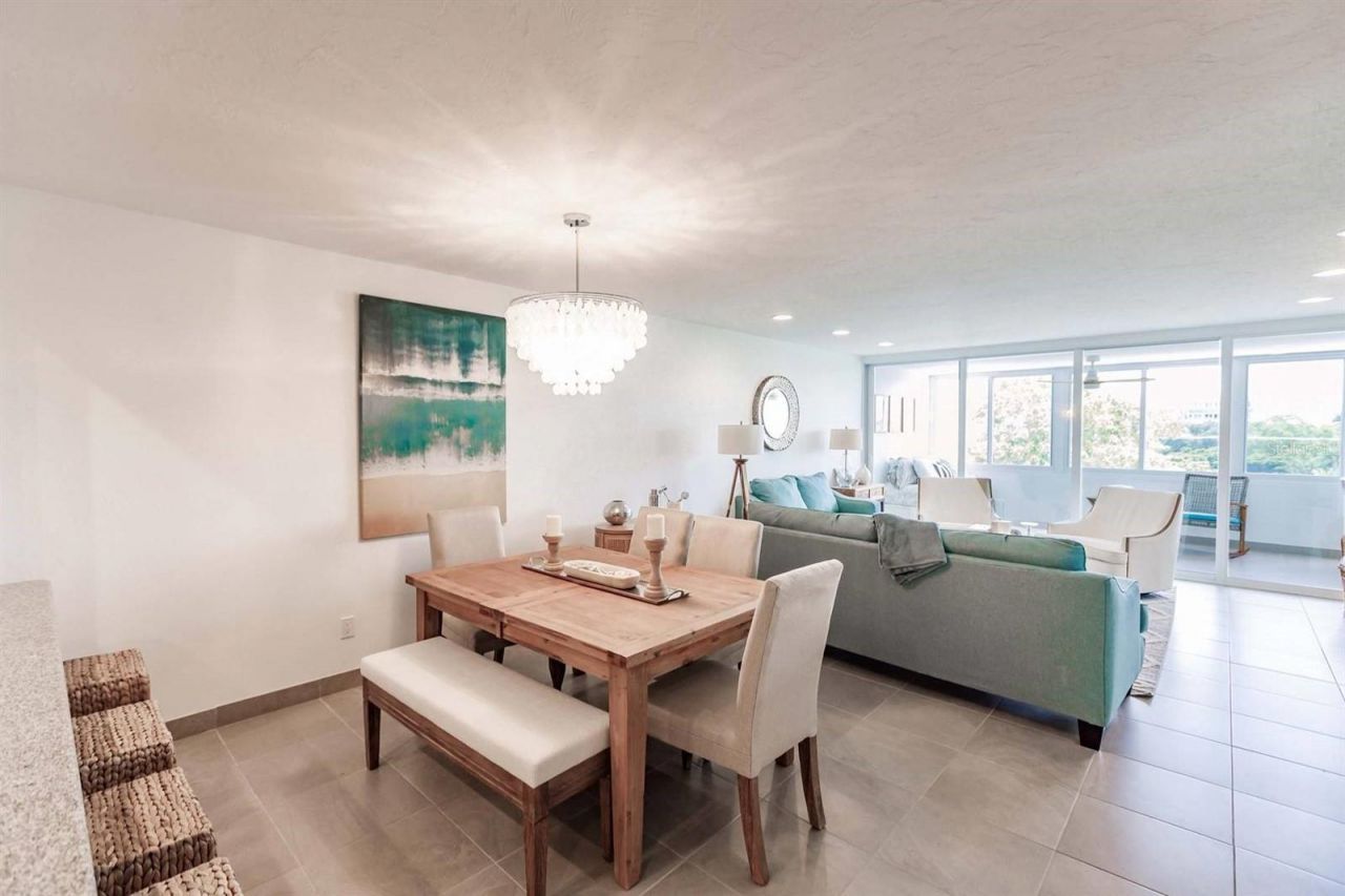 1125 W Peppertree Drive, Unit 407, Sarasota, FL 34242 Photo