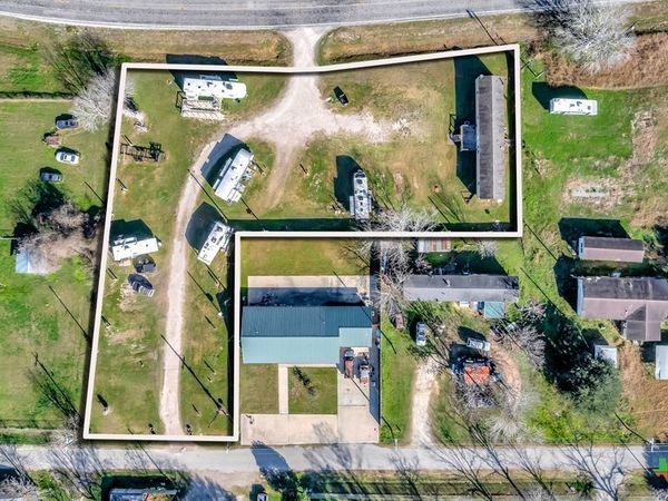 10537 Fm 616 , Lolita, TX 77971