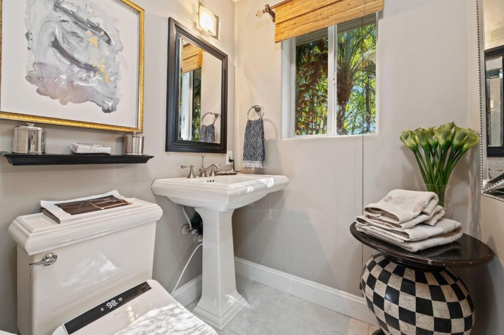 1617 Poinsettia Drive, Fort Lauderdale, FL 33305 Photo