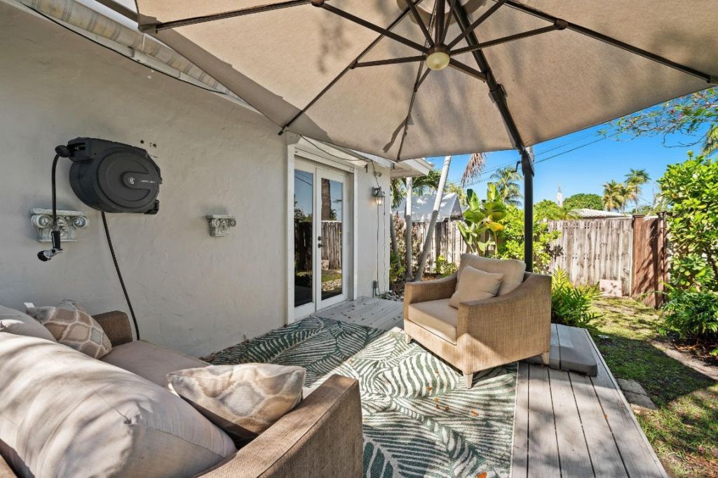 1617 Poinsettia Drive, Fort Lauderdale, FL 33305 Photo