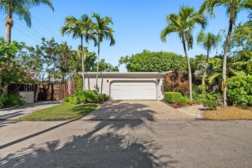 1617 Poinsettia Drive, Fort Lauderdale, FL 33305 Photo