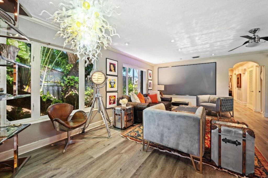 1617 Poinsettia Drive, Fort Lauderdale, FL 33305 Photo