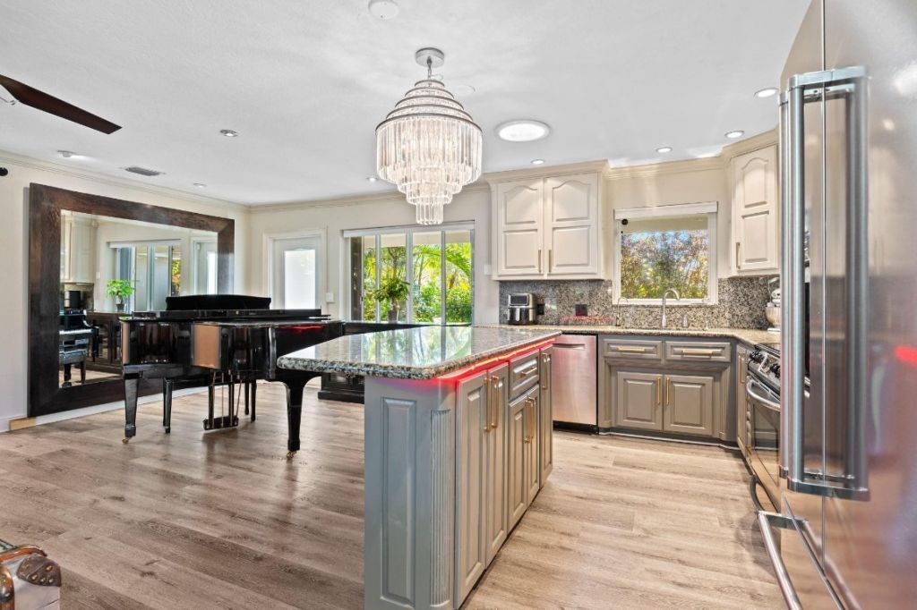 1617 Poinsettia Drive, Fort Lauderdale, FL 33305 Photo