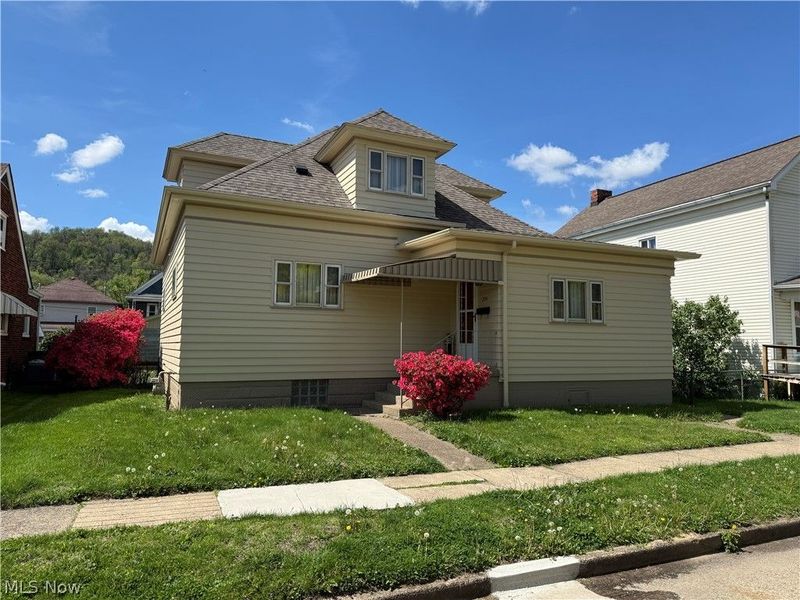 204 Grandview Avenue, Tiltonsville, OH 43963 Photo 1