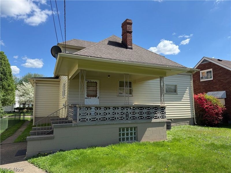 204 Grandview Avenue, Tiltonsville, OH 43963 Photo 4