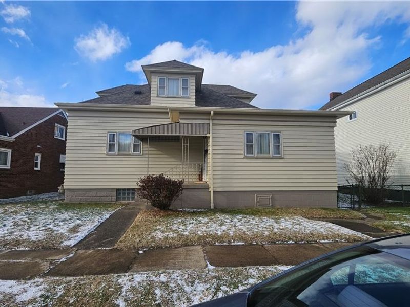 204 Grandview Avenue, Tiltonsville, OH 43963 Photo 6