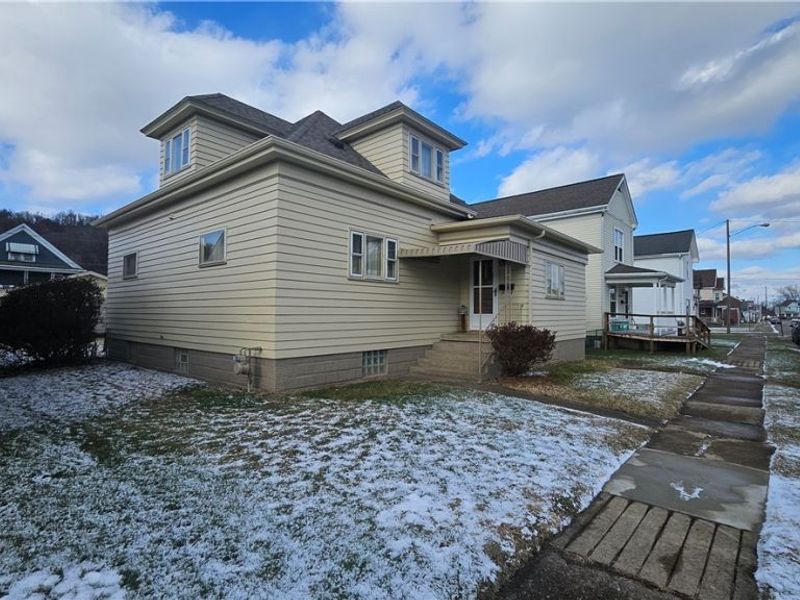 204 Grandview Avenue, Tiltonsville, OH 43963 Photo 7