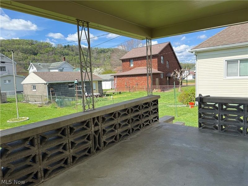 204 Grandview Avenue, Tiltonsville, OH 43963 Photo 8