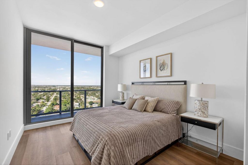 220 Lake Shore Drive, Unit 1906, Lake Park, FL 33403 Photo