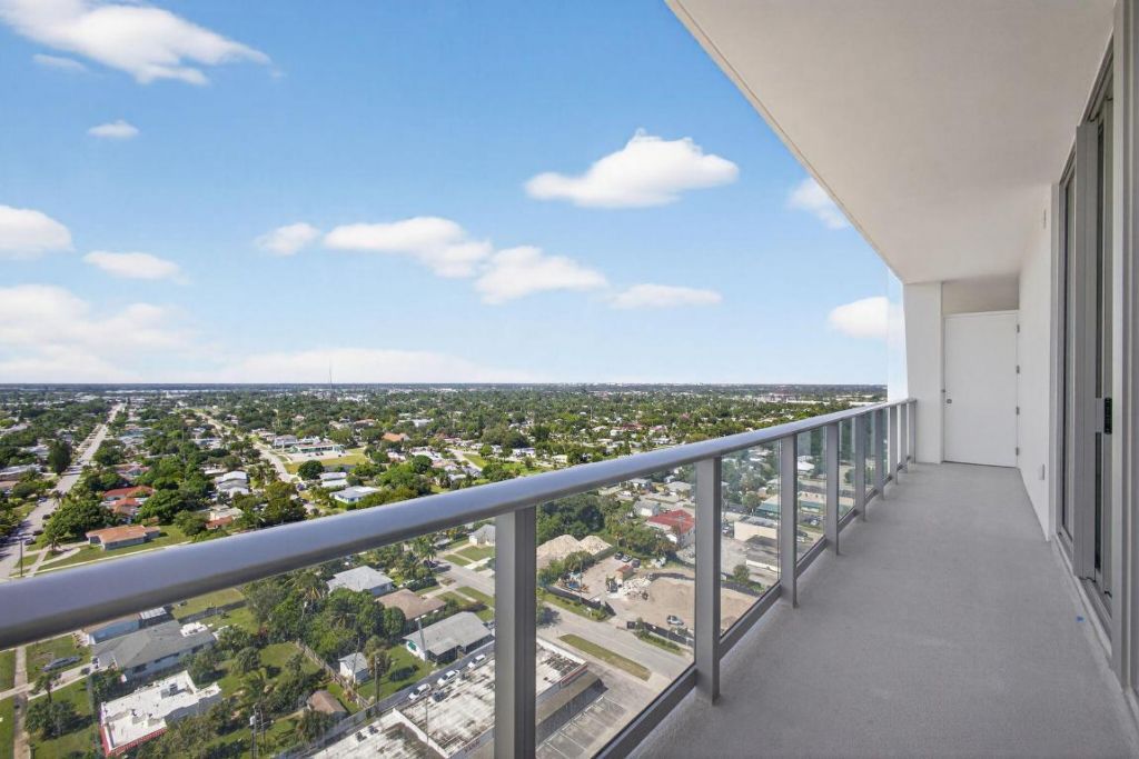 220 Lake Shore Drive, Unit 1906, Lake Park, FL 33403 Photo