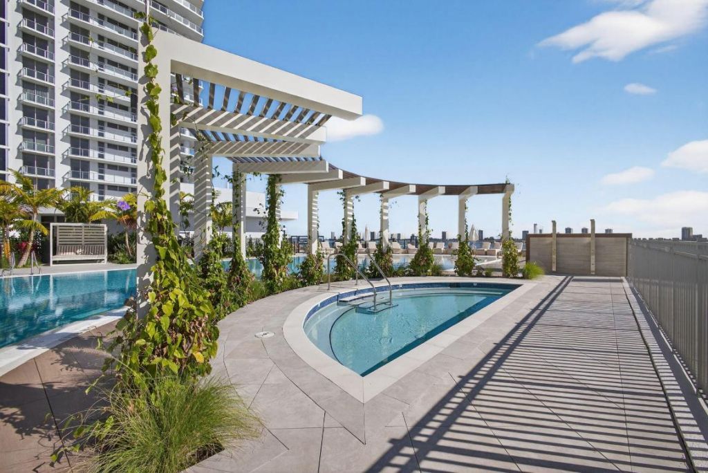 220 Lake Shore Drive, Unit 1906, Lake Park, FL 33403 Photo