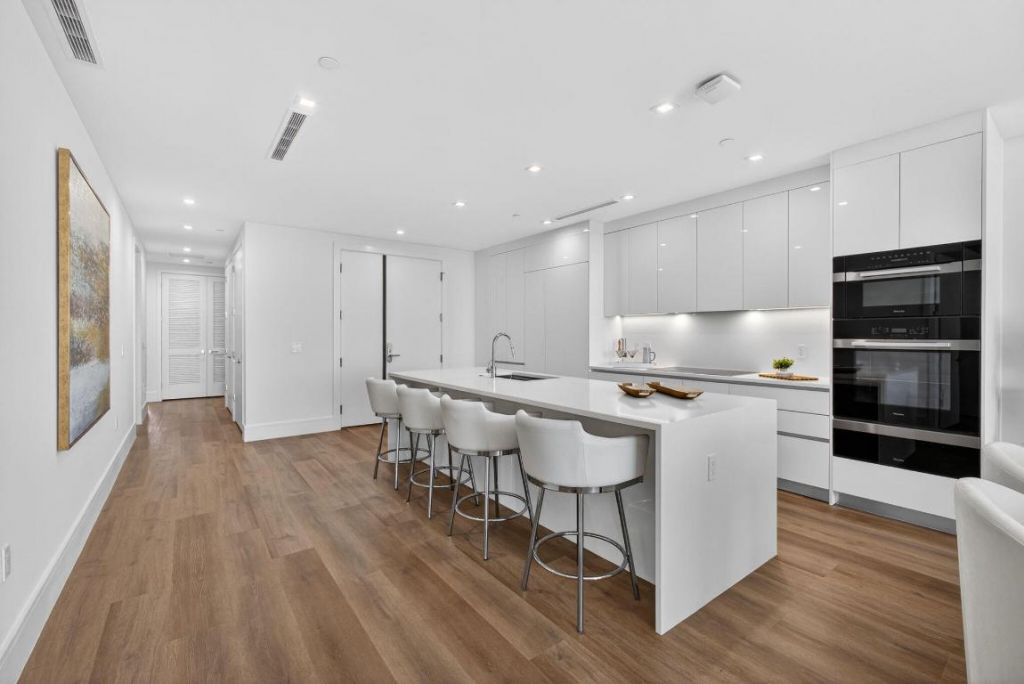 220 Lake Shore Drive, Unit 1906, Lake Park, FL 33403 Photo