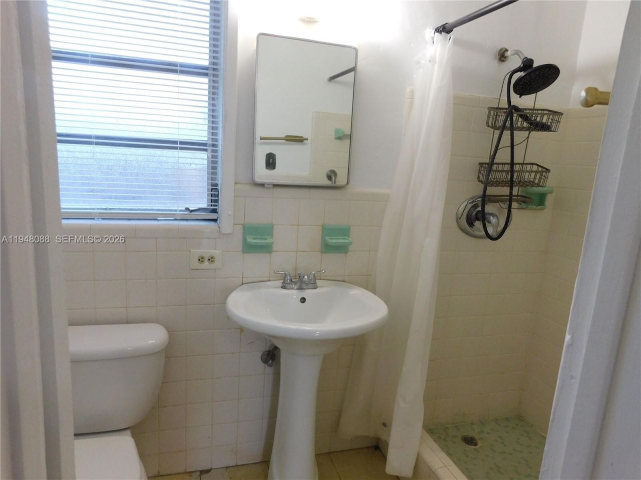 5821 NE 18th Ave, Fort Lauderdale, FL 33334 Photo