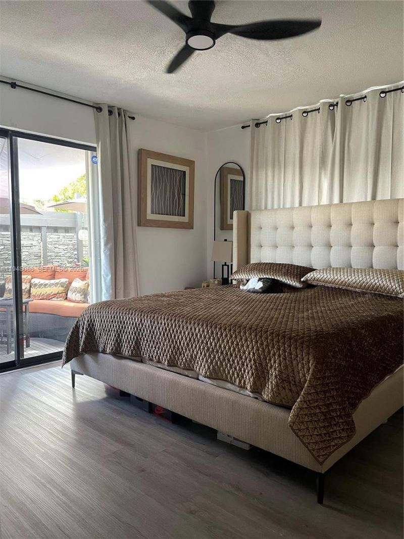 5821 NE 18th Ave, Fort Lauderdale, FL 33334 Photo