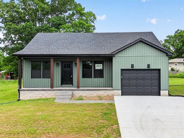 128 Sprig Street, Russellville, KY 42276
