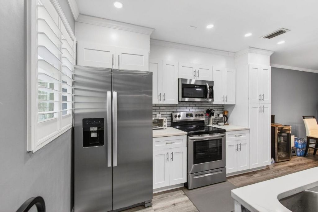 1320 High Point Place S, Unit C, Delray Beach, FL 33445 Photo