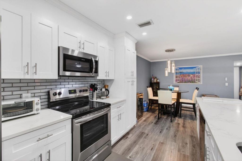 1320 High Point Place S, Unit C, Delray Beach, FL 33445 Photo