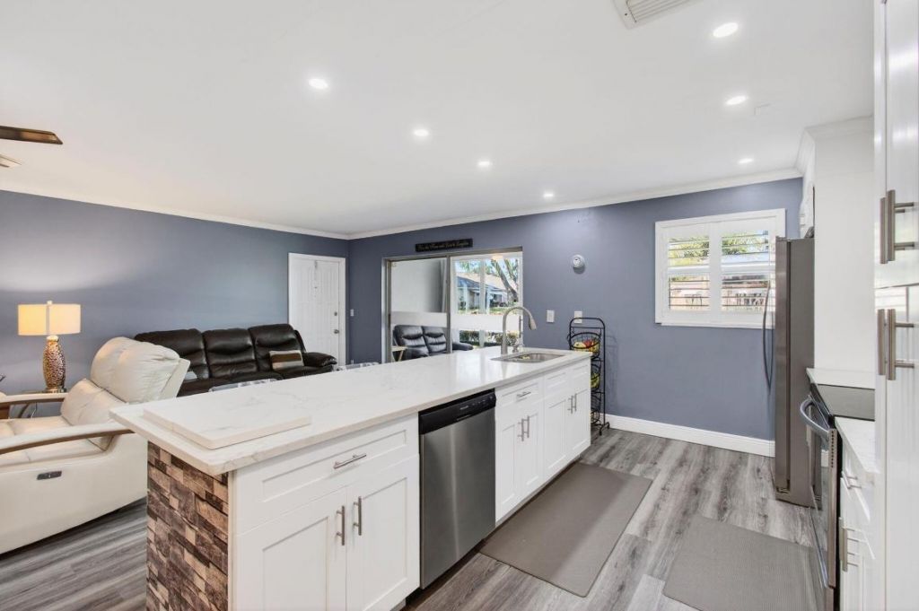 1320 High Point Place S, Unit C, Delray Beach, FL 33445 Photo