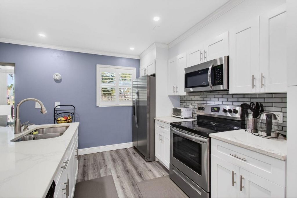 1320 High Point Place S, Unit C, Delray Beach, FL 33445 Photo