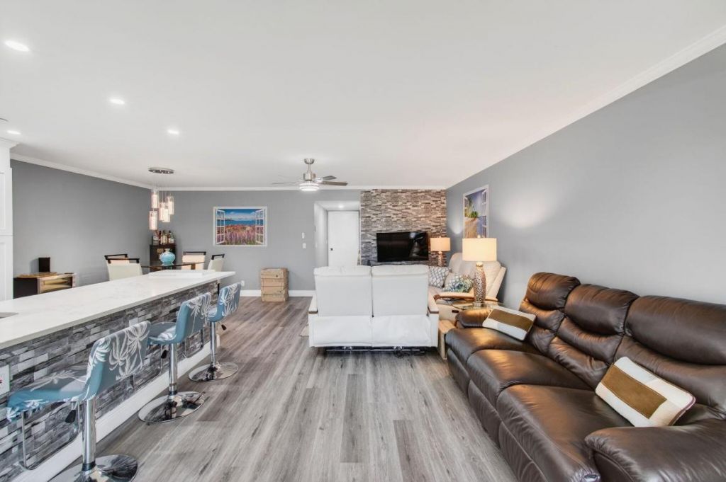 1320 High Point Place S, Unit C, Delray Beach, FL 33445 Photo